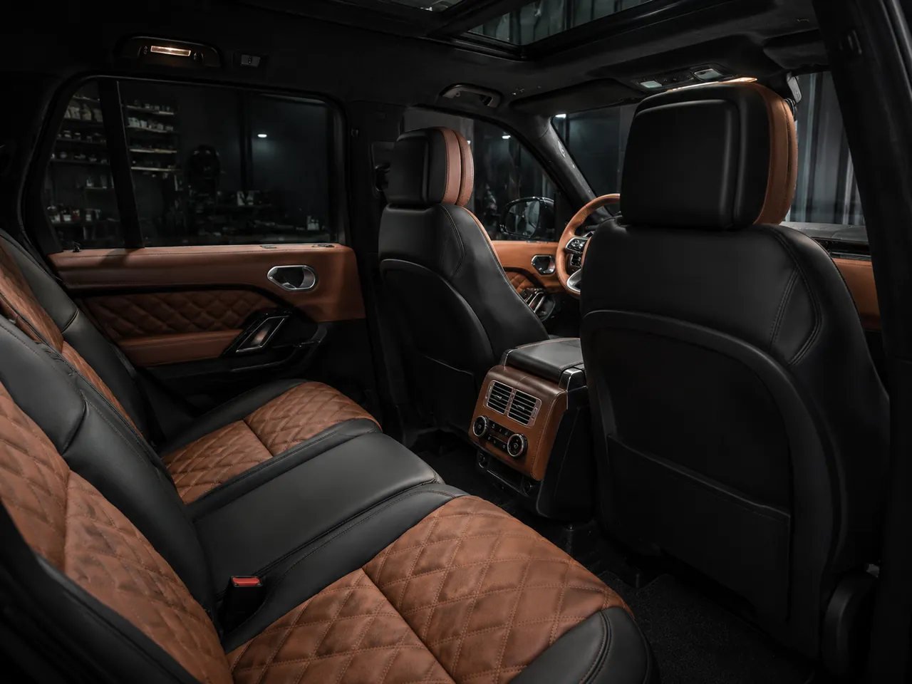 Su Oto Maslak arka yaşam alanı premium suv iç mekânı